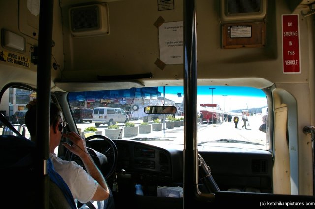 Ketchikan tour bus.jpg
