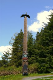 Totem pole with Eagle on top in Ketchikan.jpg