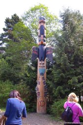 Animals totem pole in Ketchikan Alaska.jpg